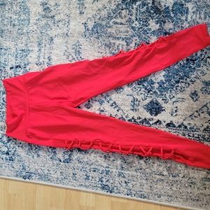 Buffbunny Red criss cross leggings